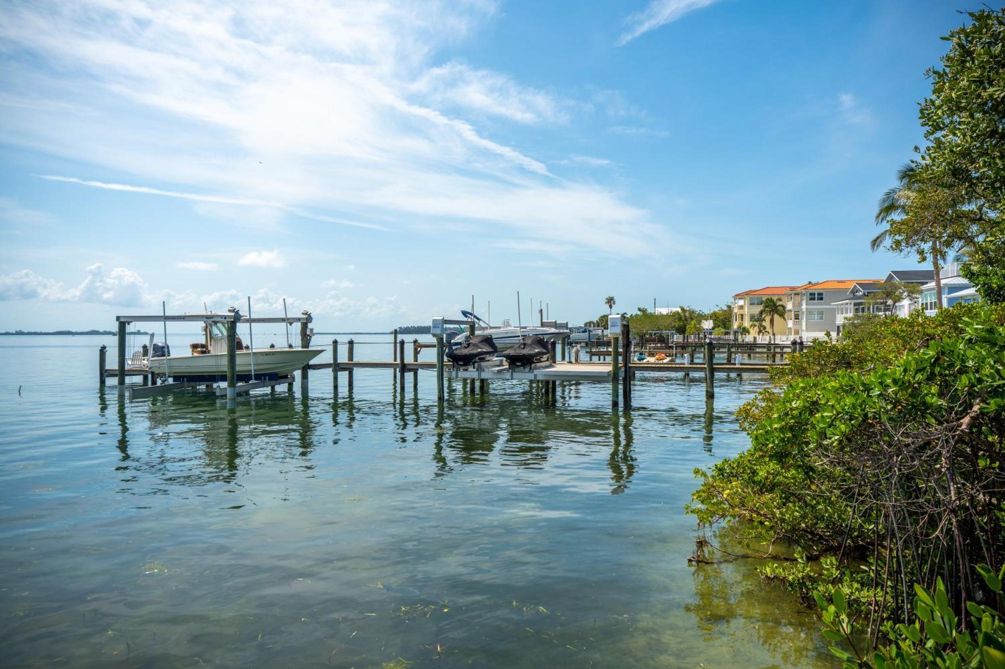 Tides Inn On The Bay Vacation Homes Bradenton Beach Exterior foto