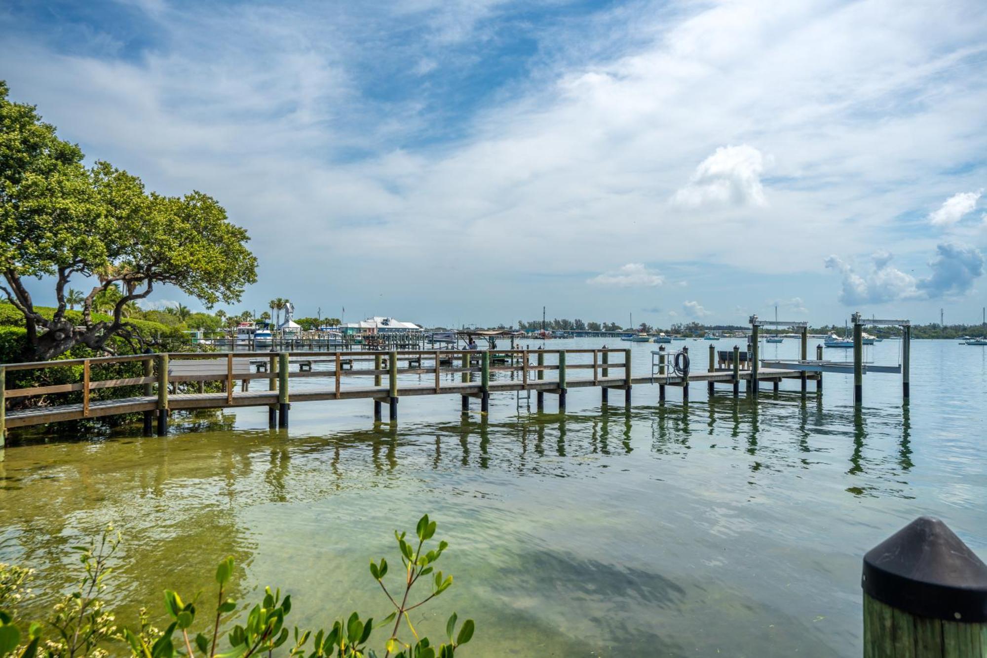 Tides Inn On The Bay Vacation Homes Bradenton Beach Exterior foto